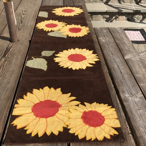 Table Runners, Set of Two - Picture 2 of 10